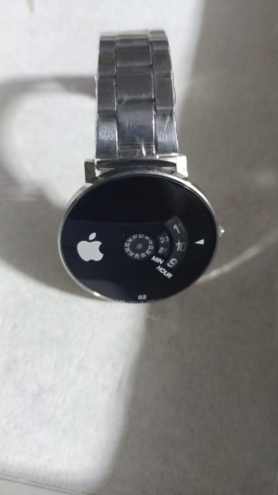 Classic Analog Watch – Men’s Edition